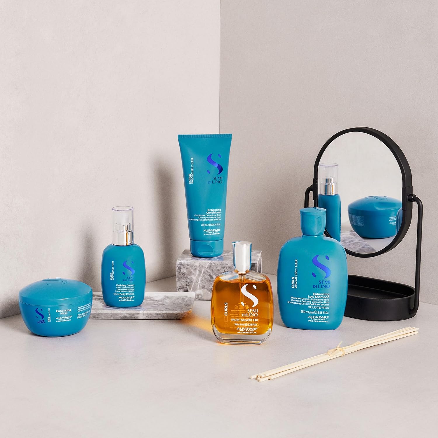 Alfaparf Milano Semi Di Lino Curls Enhancing Conditioner for Wavy and Curly Hair - Hydrates and Nourishes