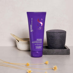 Alfaparf Milano Semi di Lino Blonde Anti-Yellow Conditioner 6.76oz – Neutralizes brass & hydrates.